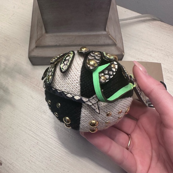 Burberry Mavis Embellished Knit Owl Charm - Picture 7 of 11